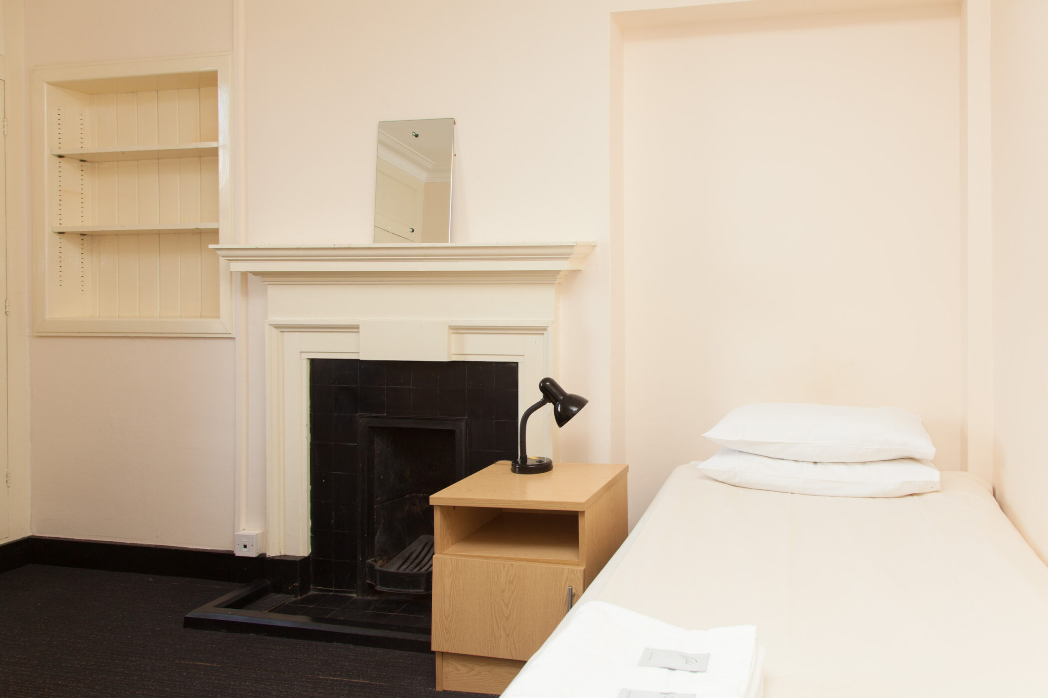 Conferences_B&B_Accommodation_single shared facilities room 1_Darbishire