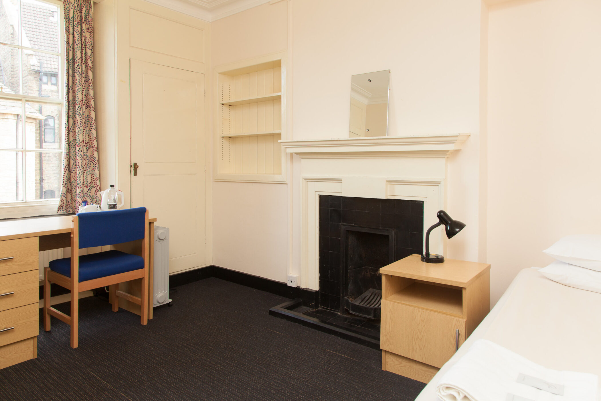 Conferences_B&B_Accommodation_single shared facilities room_Darbishire