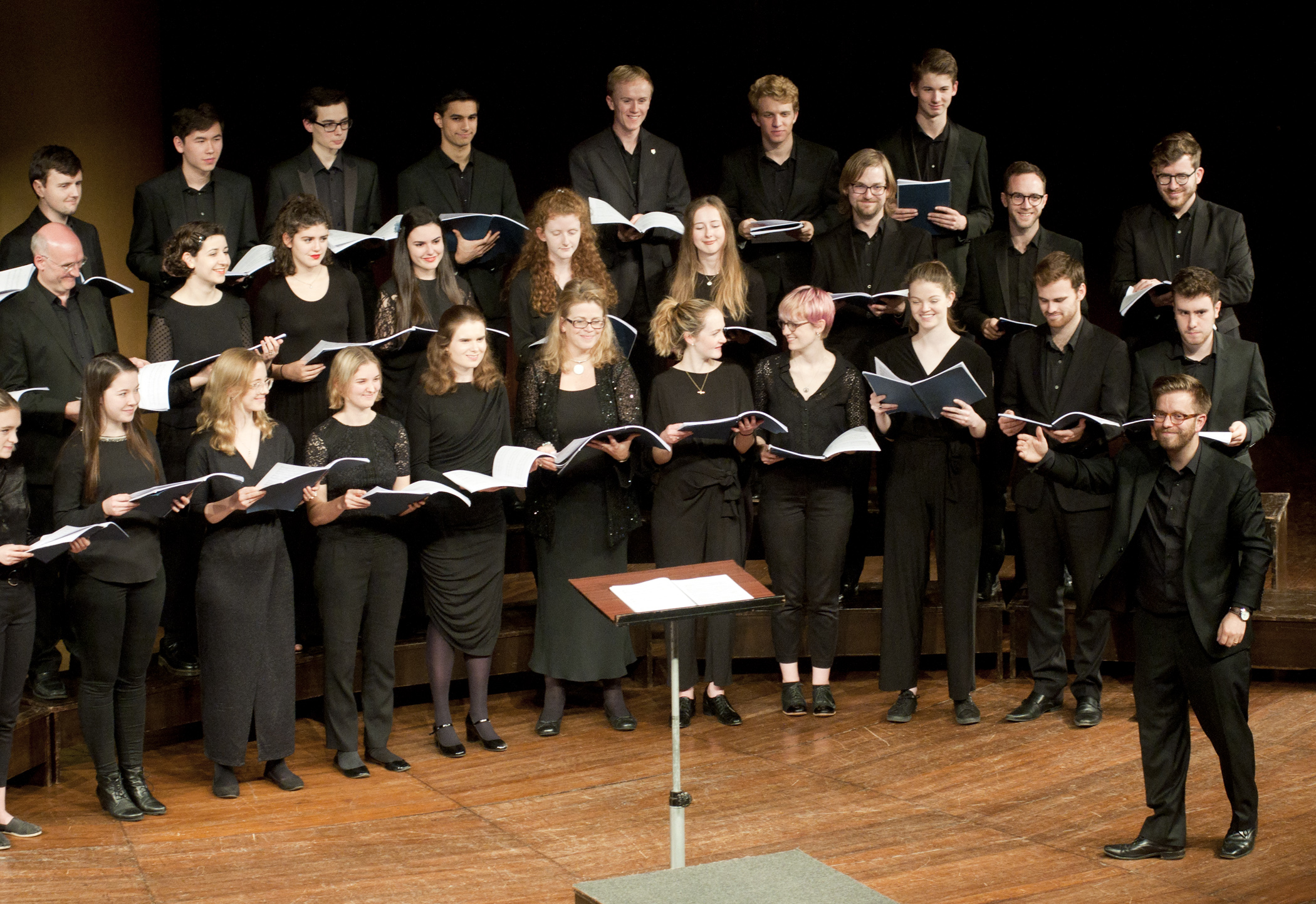 About Chapel Choir Tour India Tour Mumbai Concert applause