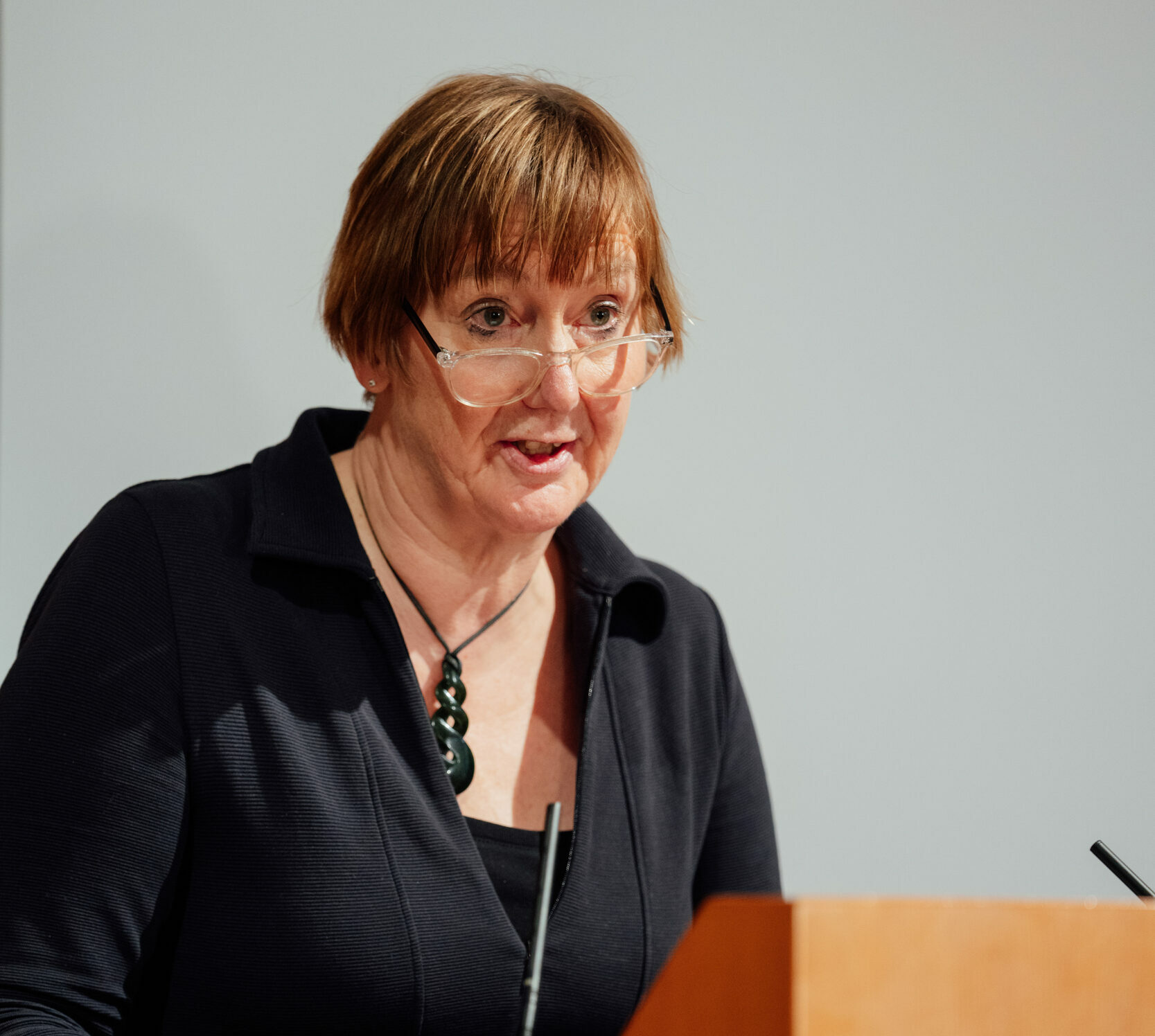 Catherine Royle speaks at the Somerville Association Spring Meeting, March 2023. Photo (c) Oxford Atelier