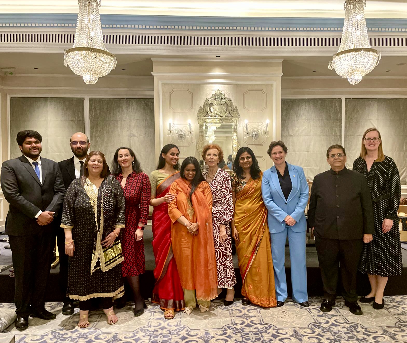 Vice-Chancellor Prof Irene Tracey stands beside Cyril Shroff, Managing Partner of CAM and her former student, OICSD Scholar Vaanathi Sundaresan