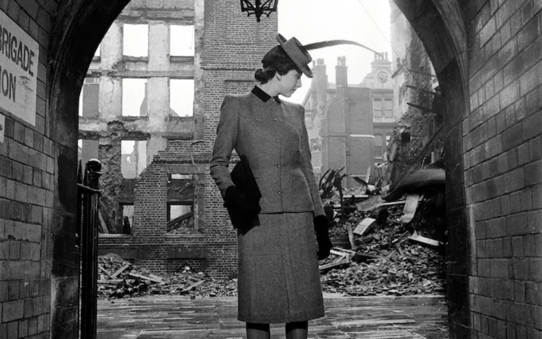 A Vogue fashion shoot staged amidst the destruction of the Blitz.